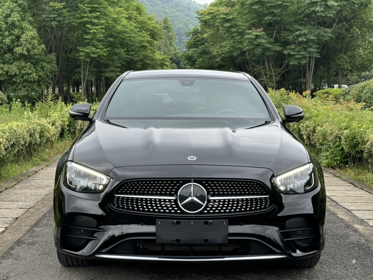 奔馳 奔馳E級  2022款 改款 E 300 L 時尚型圖片