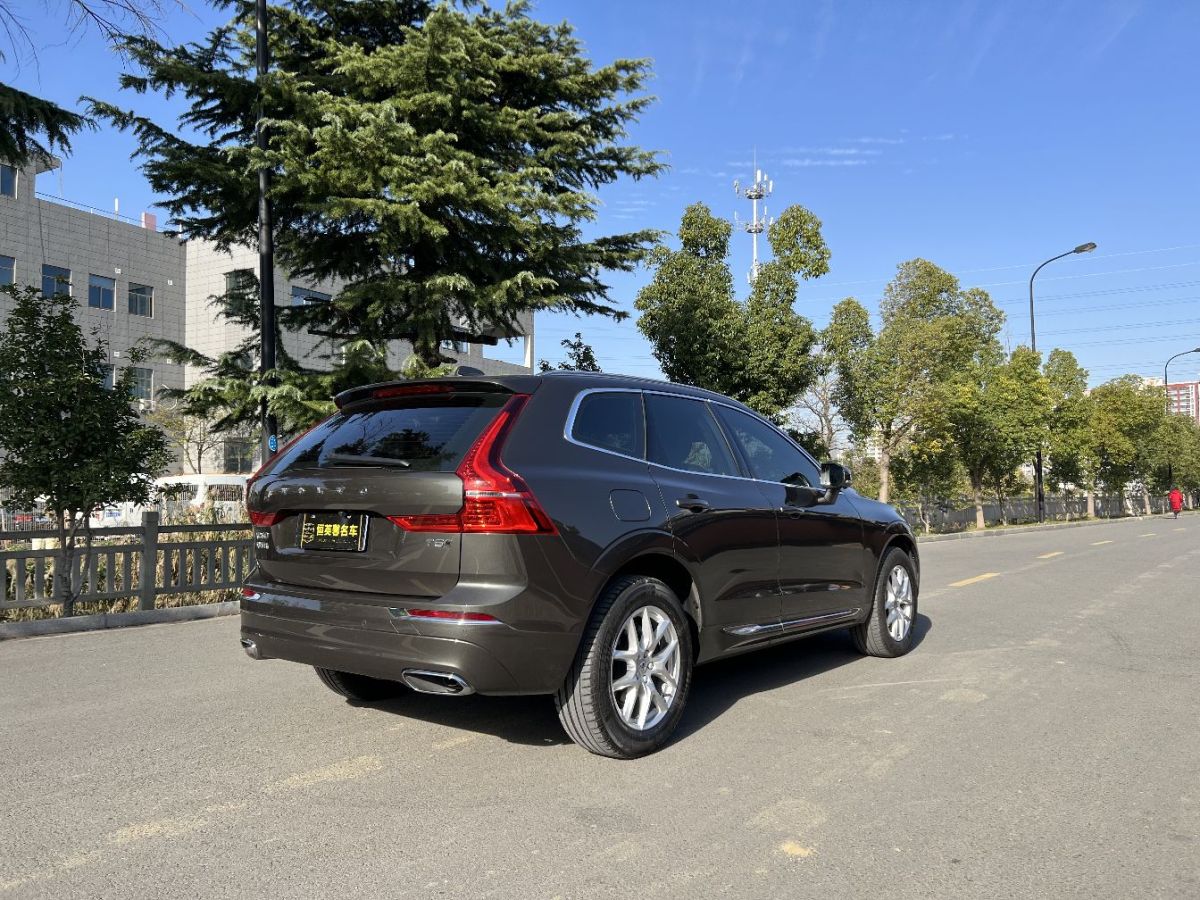 沃尔沃 xc60  2021款 t5 四驱智逸豪华版图片