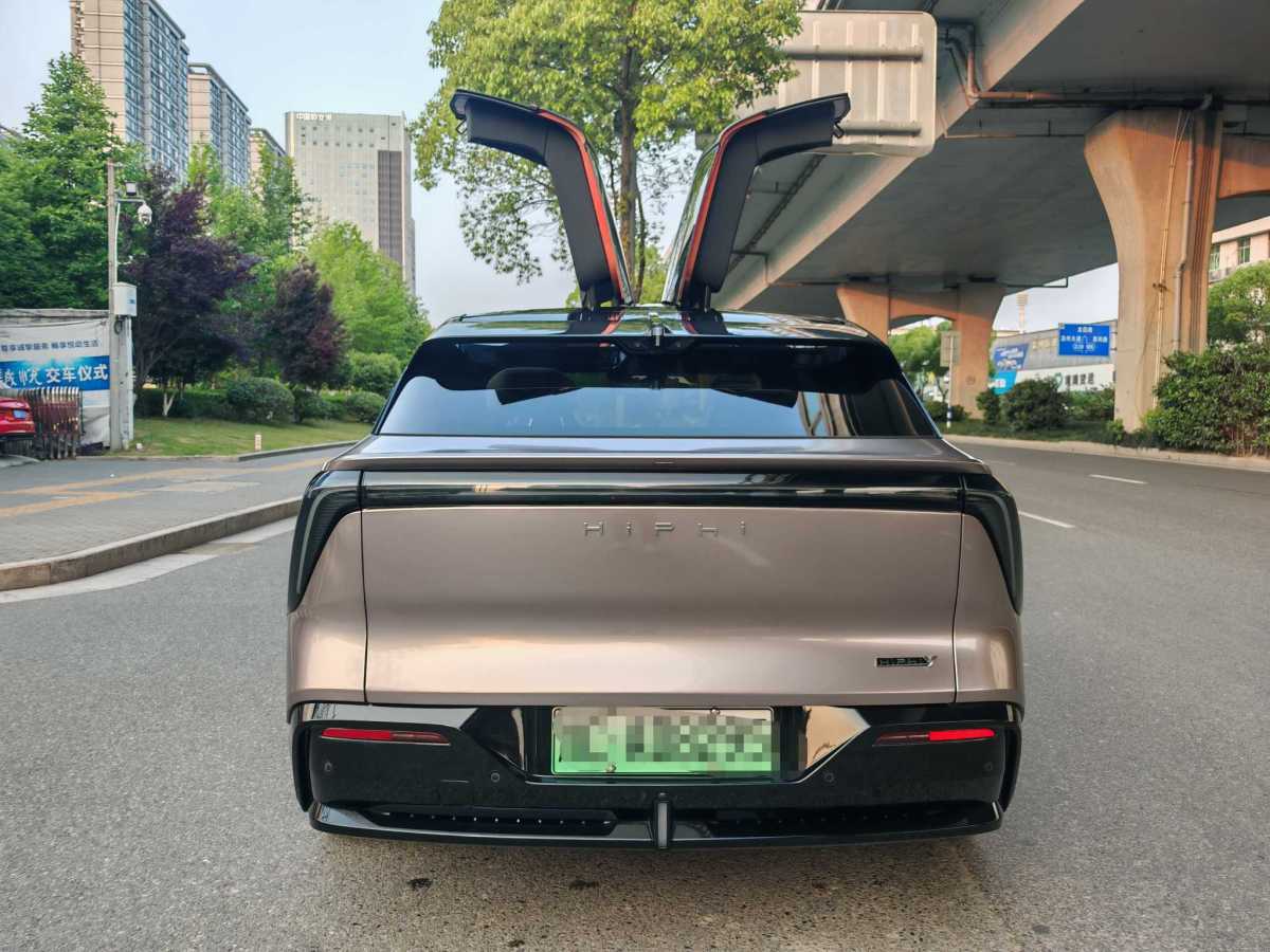 高合 高合HiPhi Y  2023款 810km 長(zhǎng)續(xù)航版圖片