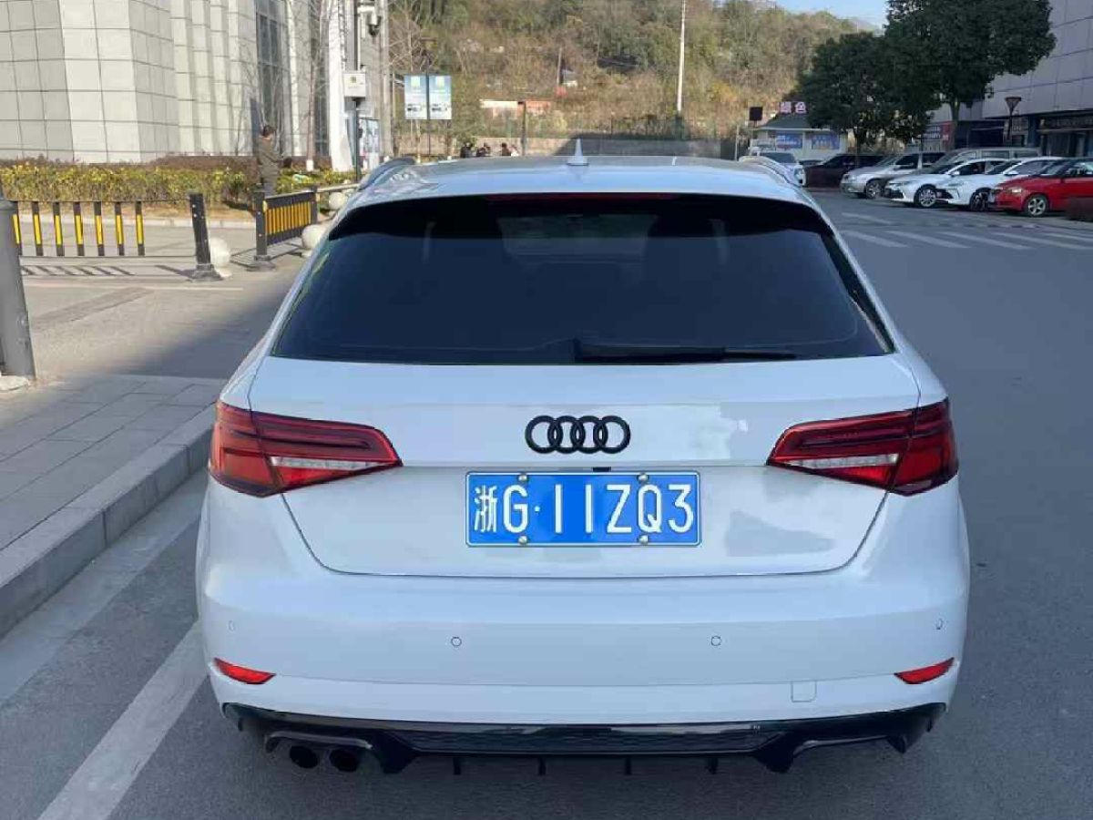 奧迪 奧迪A3  2018款 A3 1.4T 35TFSI Limousine時(shí)尚型圖片