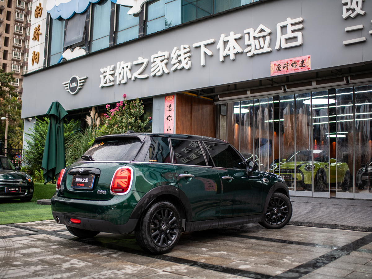 2018年10月MINI MINI  2018款 1.5T COOPER 經(jīng)典派 五門版