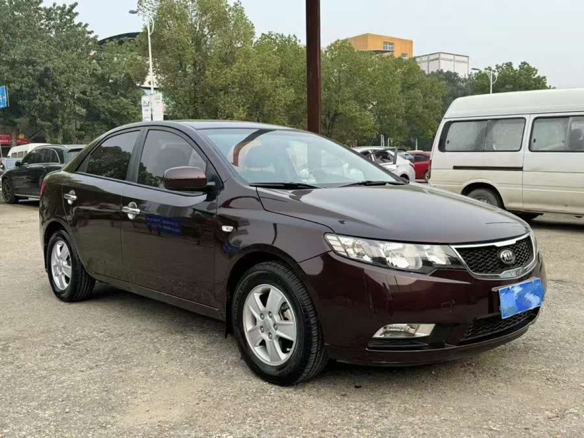 起亞 福瑞迪  2012款 1.6L MT GL 紀(jì)念版圖片