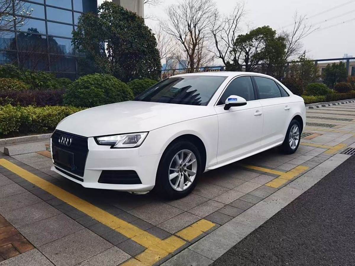 2017年1月奧迪 奧迪A4L  2017款 40 TFSI 進取型