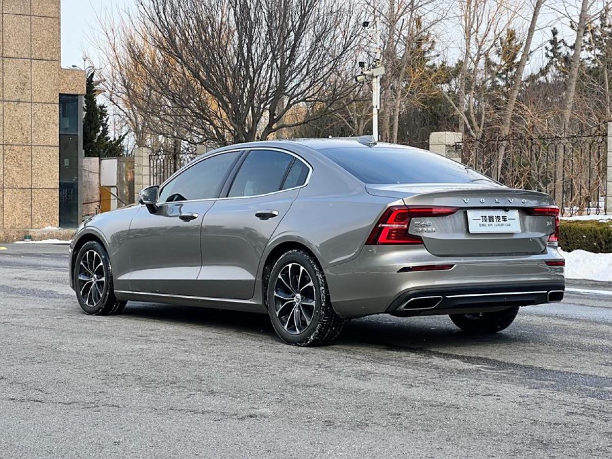 沃爾沃 S60L  2021款 T4 智逸豪華版圖片