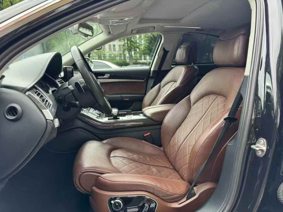 奧迪 奧迪S8  2013款 S8 4.0TFSI quattro圖片