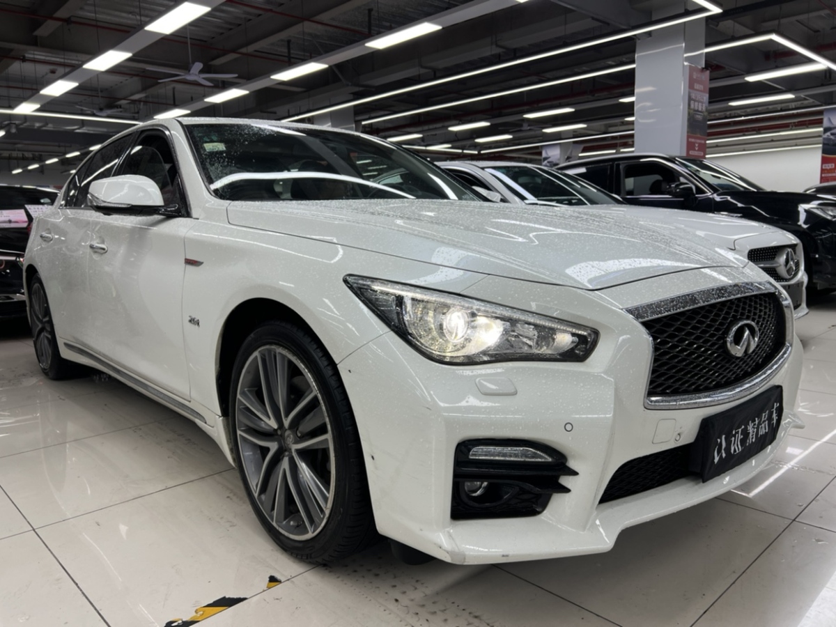 英菲尼迪 Q50L  2015款 2.0T 豪華運(yùn)動版圖片