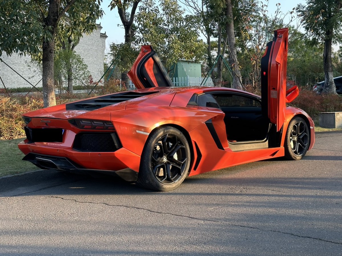 兰博基尼 aventador 2011款 lp 700-4图片