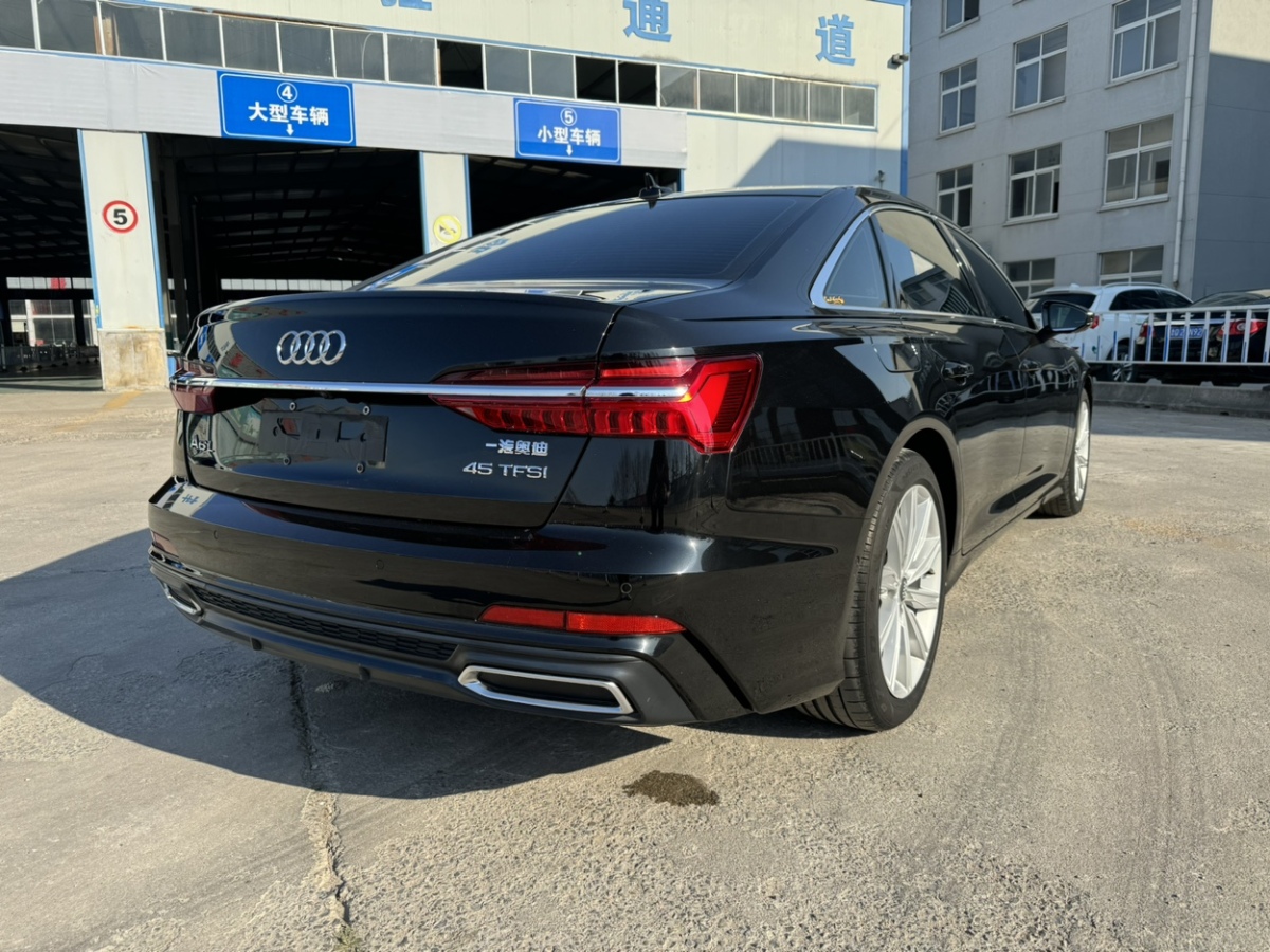 奧迪 奧迪A6L  2020款 45 TFSI 臻選動(dòng)感型圖片