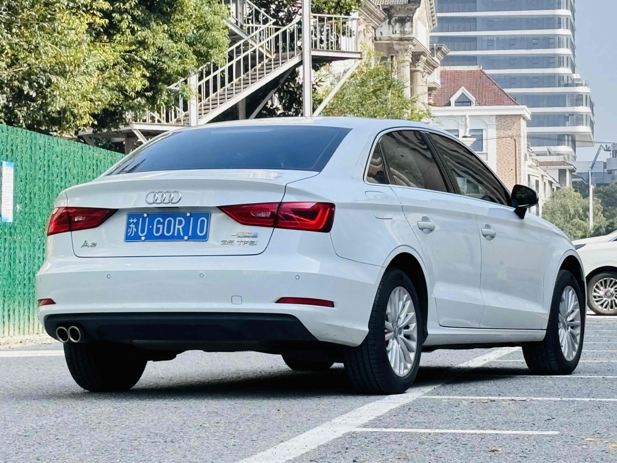 奧迪 奧迪A3  2016款 Limousine 35 TFSI 領(lǐng)英型圖片