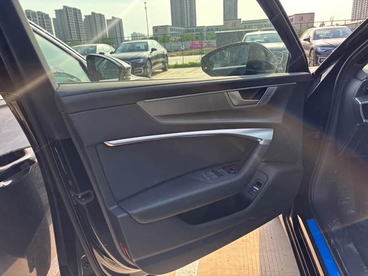 奧迪 奧迪A6L  2025款 改款 40 TFSI 豪華動(dòng)感型圖片