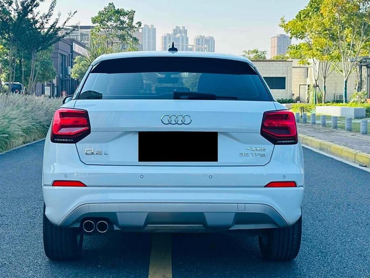 奧迪 奧迪Q2L  2021款 35 TFSI 時(shí)尚致雅型圖片