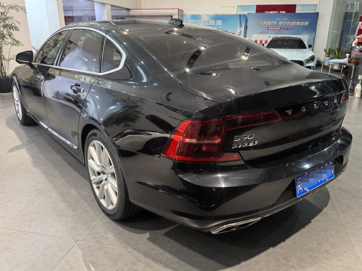 沃爾沃 S90  2018款 T5 智尊版圖片