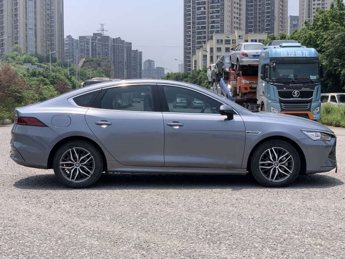 比亞迪 秦PLUS  2021款 DM-i 55KM 旗艦型圖片