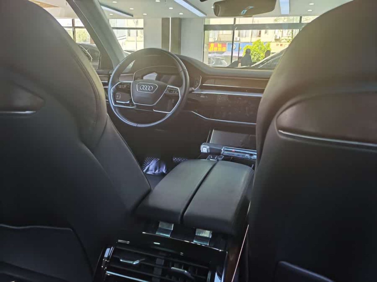 奧迪 奧迪A8  2023款 A8L 50 TFSI quattro 尊享型圖片