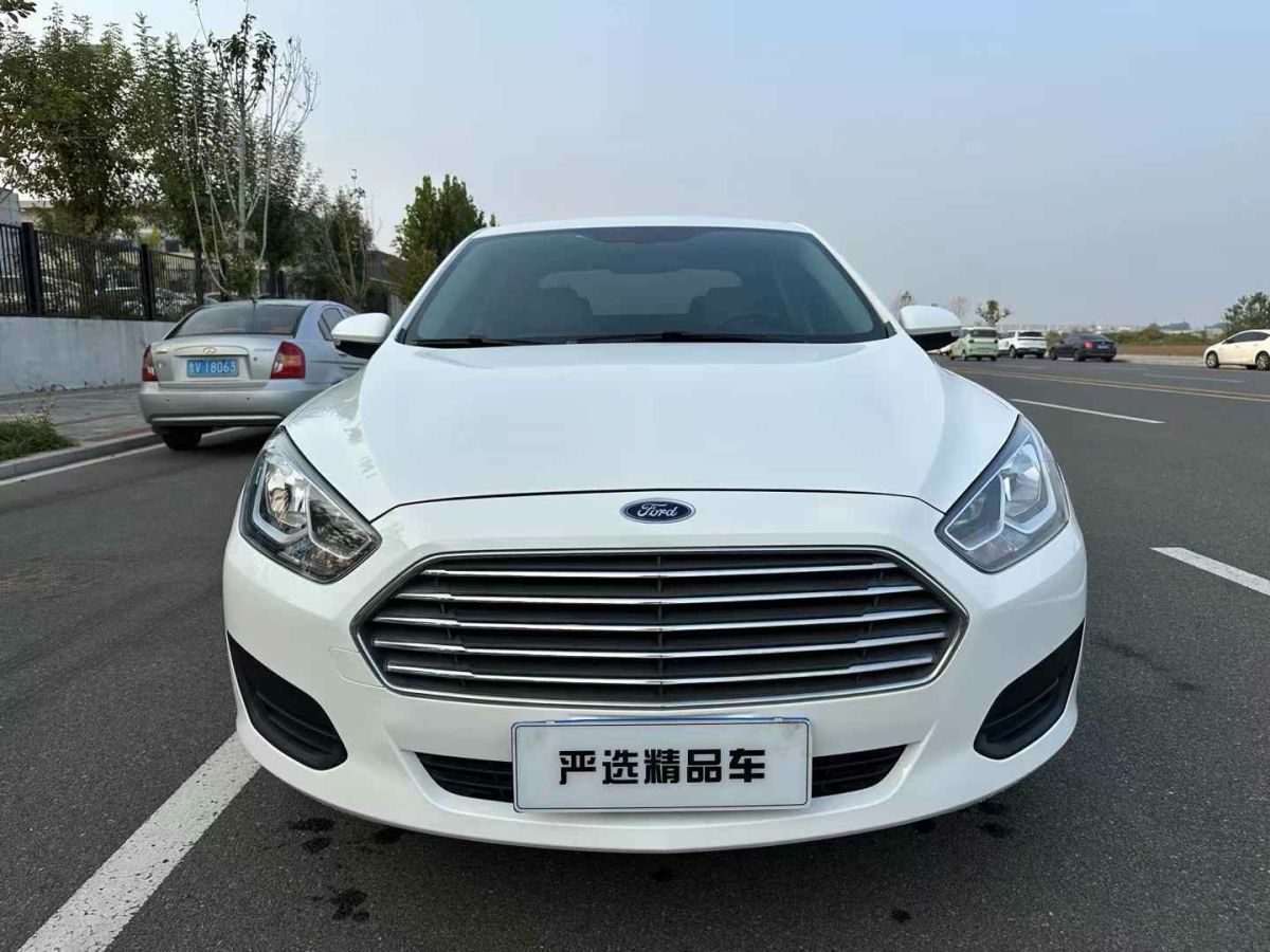 2019年1月福特 福睿斯  2019款 EcoBoost 125 自動(dòng)臻享型