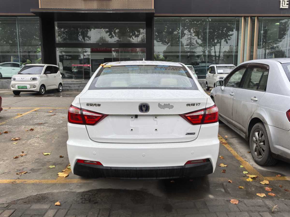 長(zhǎng)安 悅翔V7  2015款 1.6L 手動(dòng)樂(lè)享型 國(guó)IV圖片