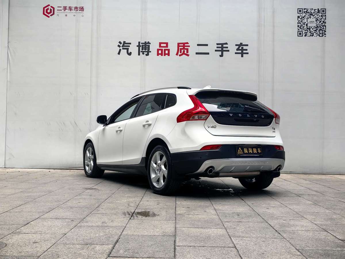 2015年10月沃爾沃 V40  2015款 Cross Country T5 AWD 智雅版