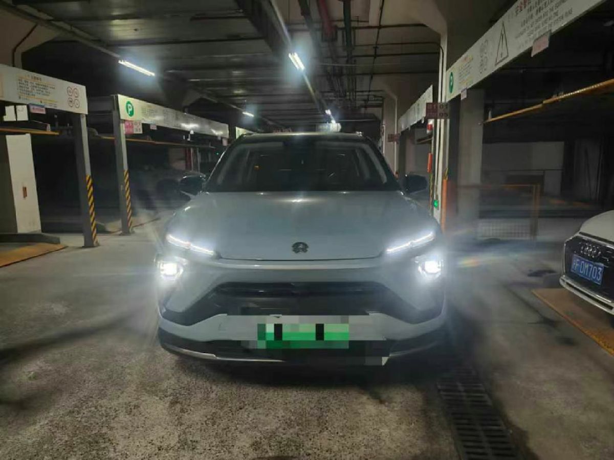蔚來(lái) 蔚來(lái)EC6  2020款 430KM 運(yùn)動(dòng)版圖片