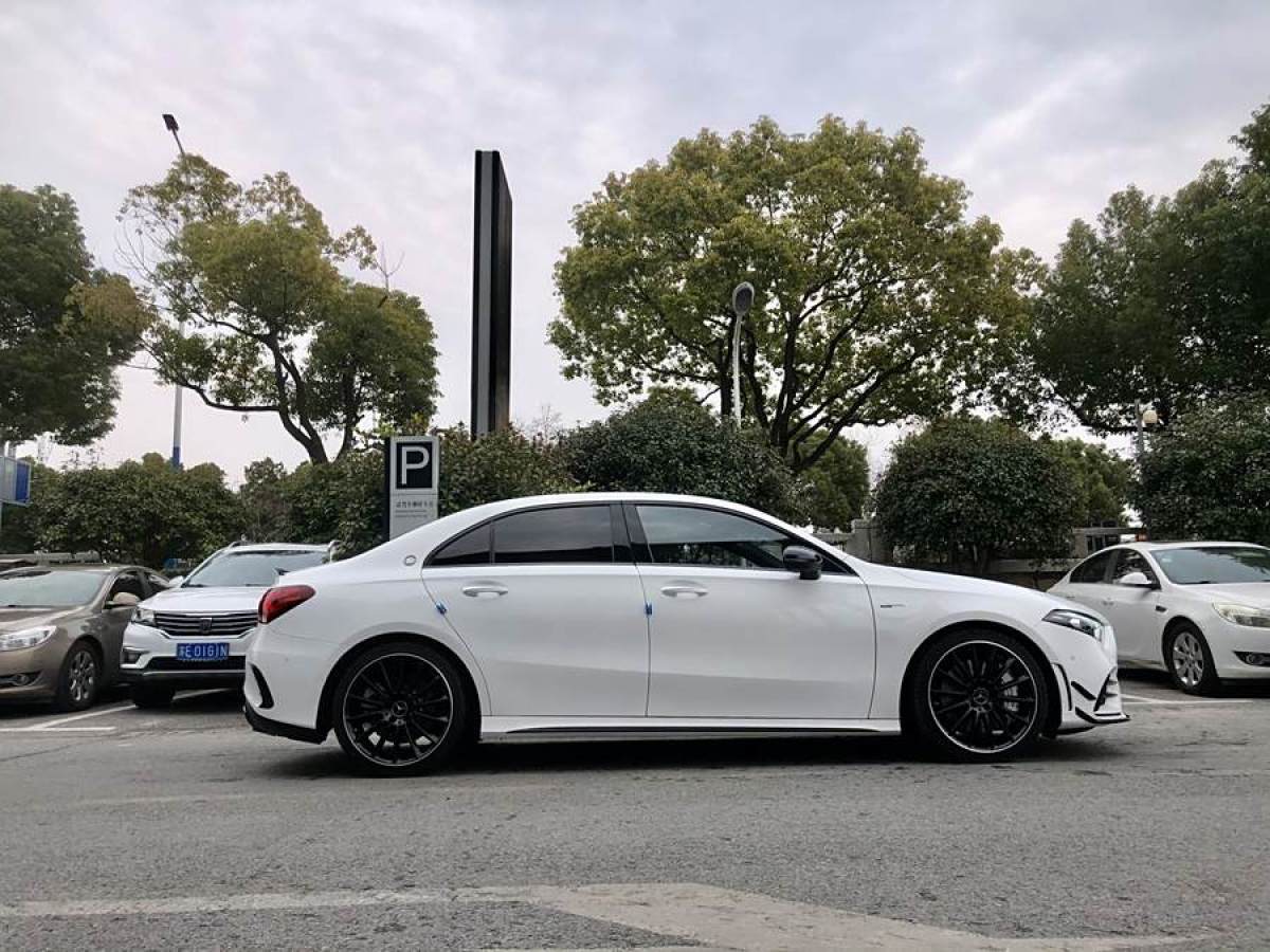 2022年10月奔馳 奔馳A級AMG  2024款 改款 AMG A 35 4MATIC