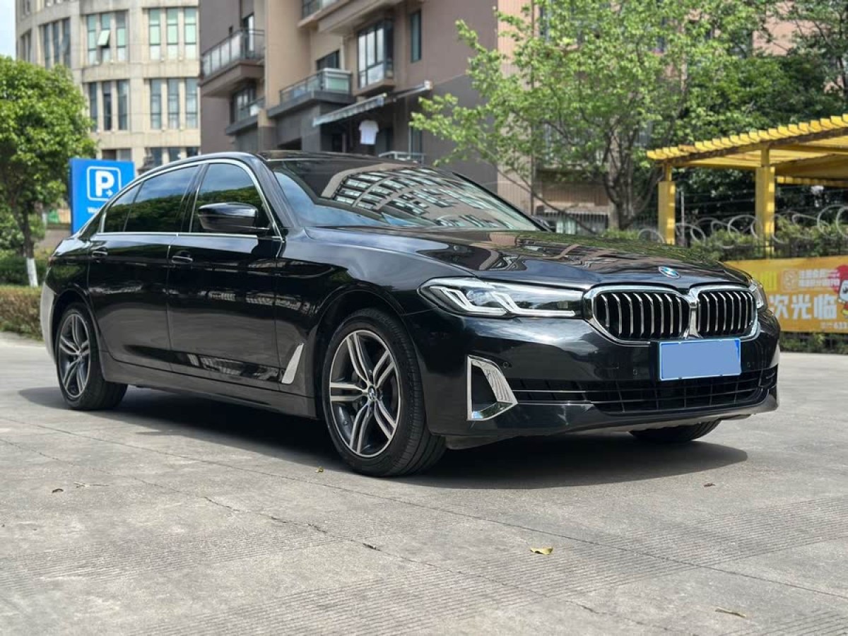 寶馬 寶馬5系  2021款 改款 530Li 領(lǐng)先型 豪華套裝圖片