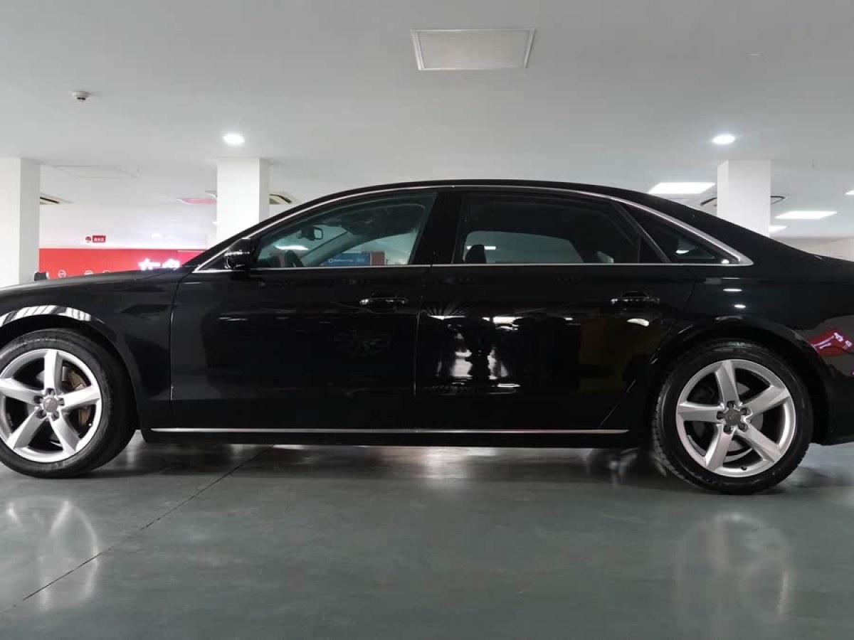 奧迪 奧迪A8  2012款 A8L 45 TFSI quattro豪華型圖片