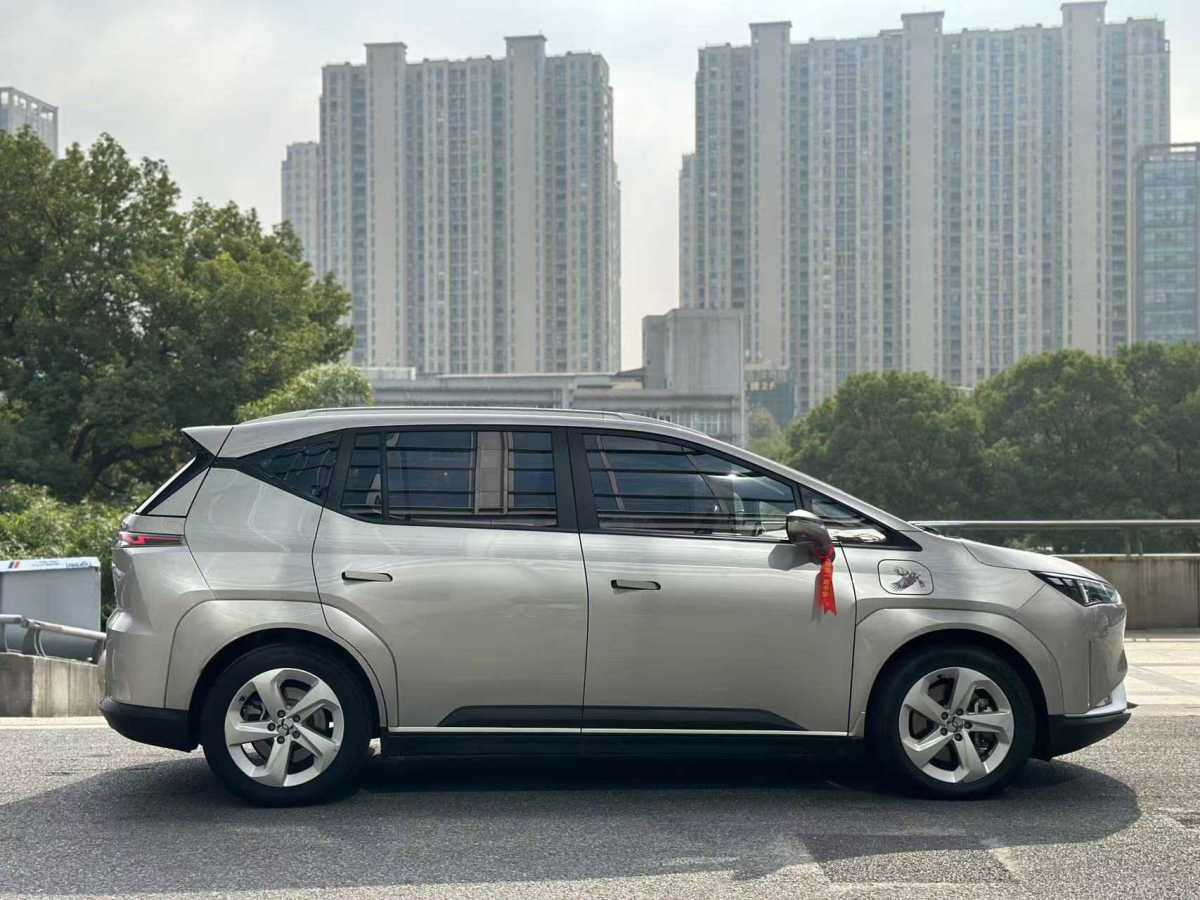 合創(chuàng) 合創(chuàng)Z03  2022款 510km 潮享版 135kW 64.23kWh圖片