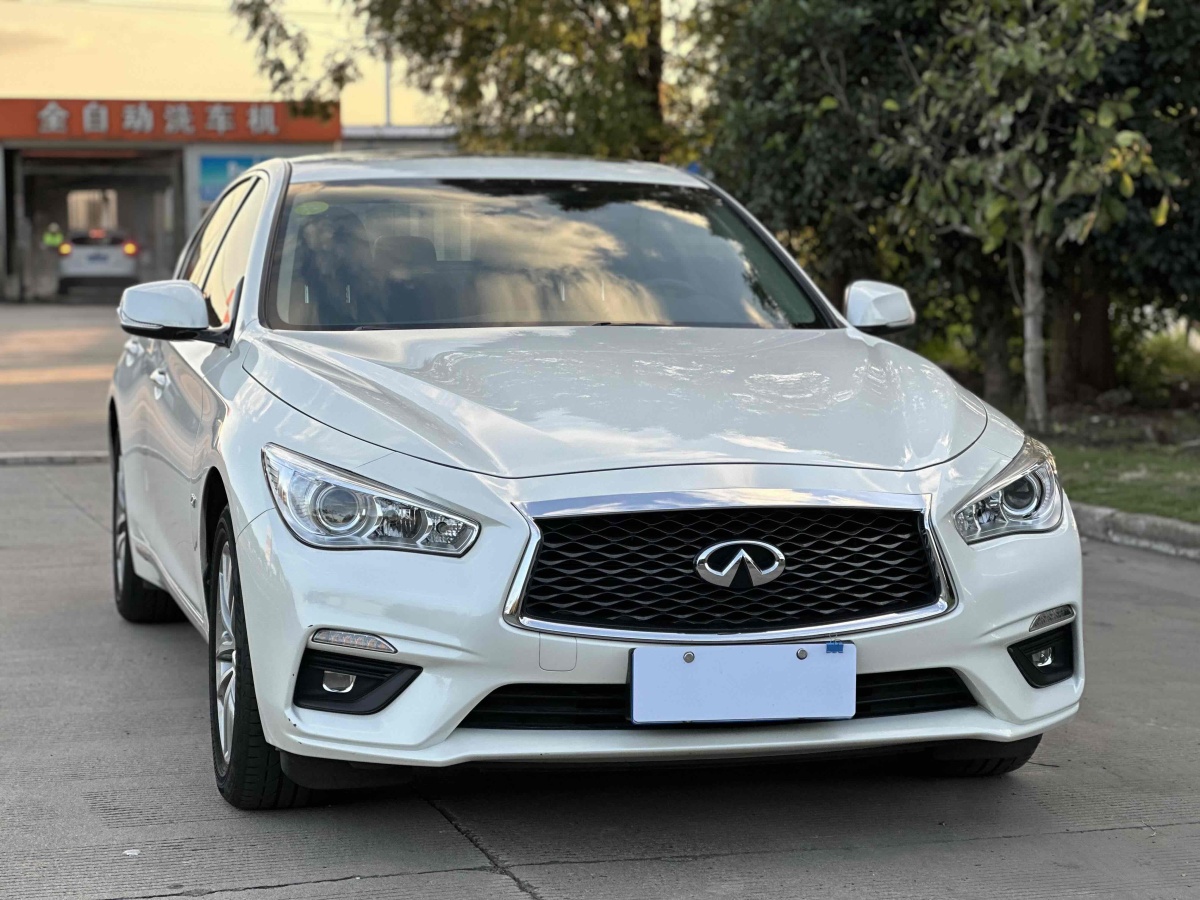 英菲尼迪 Q50L  2021款 2.0T 舒適版圖片