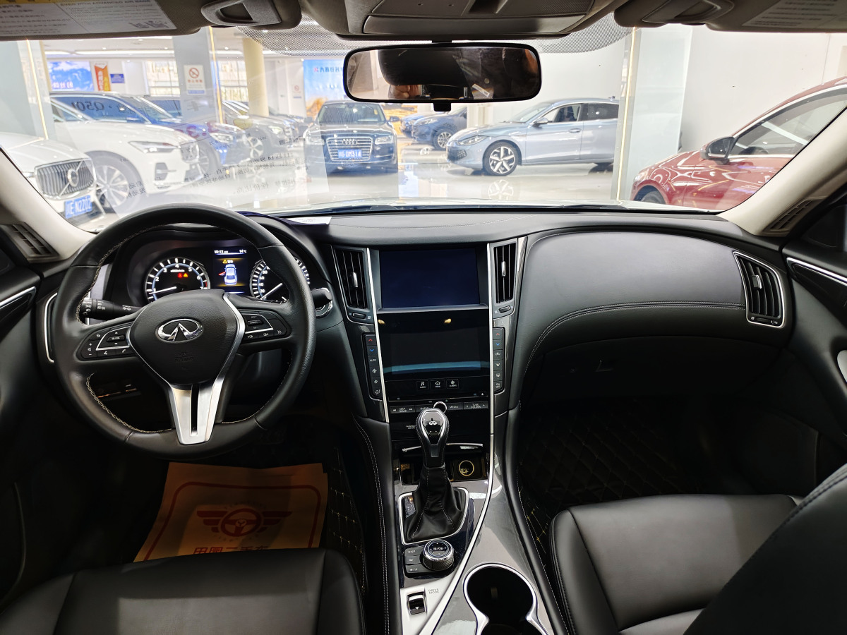 英菲尼迪 Q50L  2022款 2.0T 舒適版圖片