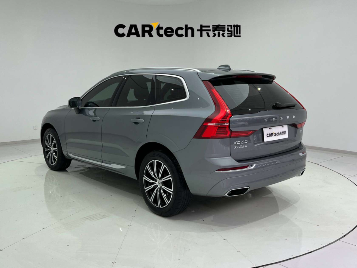 沃爾沃 XC60  2021款 T5 四驅(qū)智遠(yuǎn)豪華版圖片