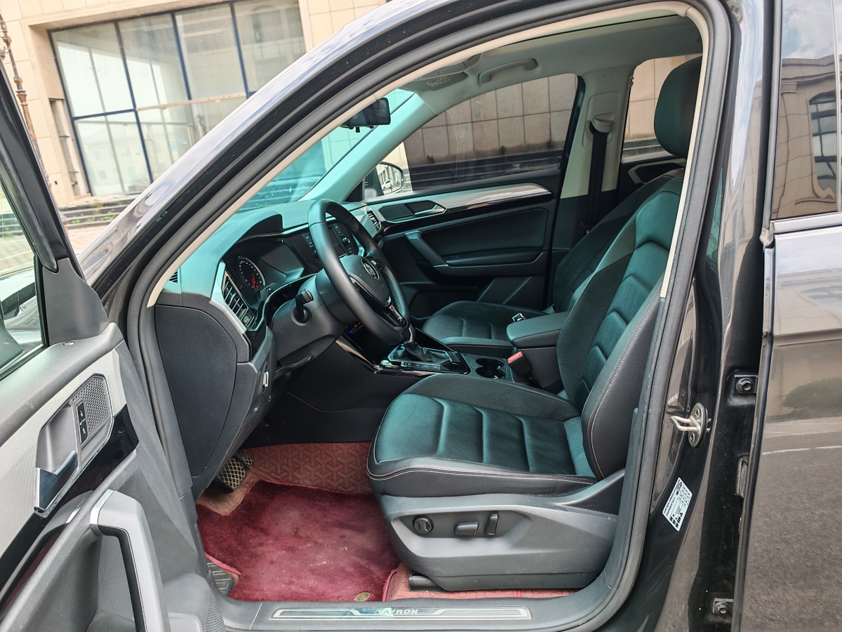 2019年11月大眾 探岳  2019款 280TSI 兩驅(qū)豪華型