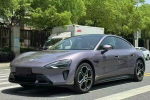 得意 依維柯 2.5T A37M2客車 中軸中頂雙胎