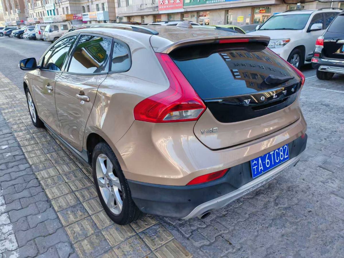 沃爾沃 V40  2015款 1.6T 智尚版圖片