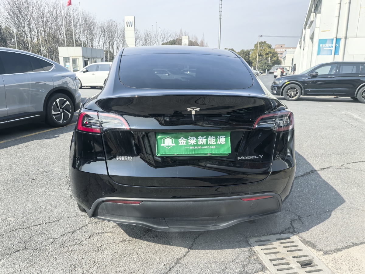 特斯拉 Model 3  2021款 改款 Performance高性能全輪驅(qū)動(dòng)版圖片