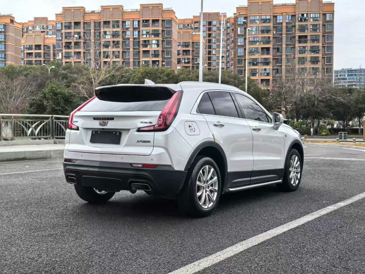 凱迪拉克 CT6  2019款 28T 領(lǐng)先運動型圖片