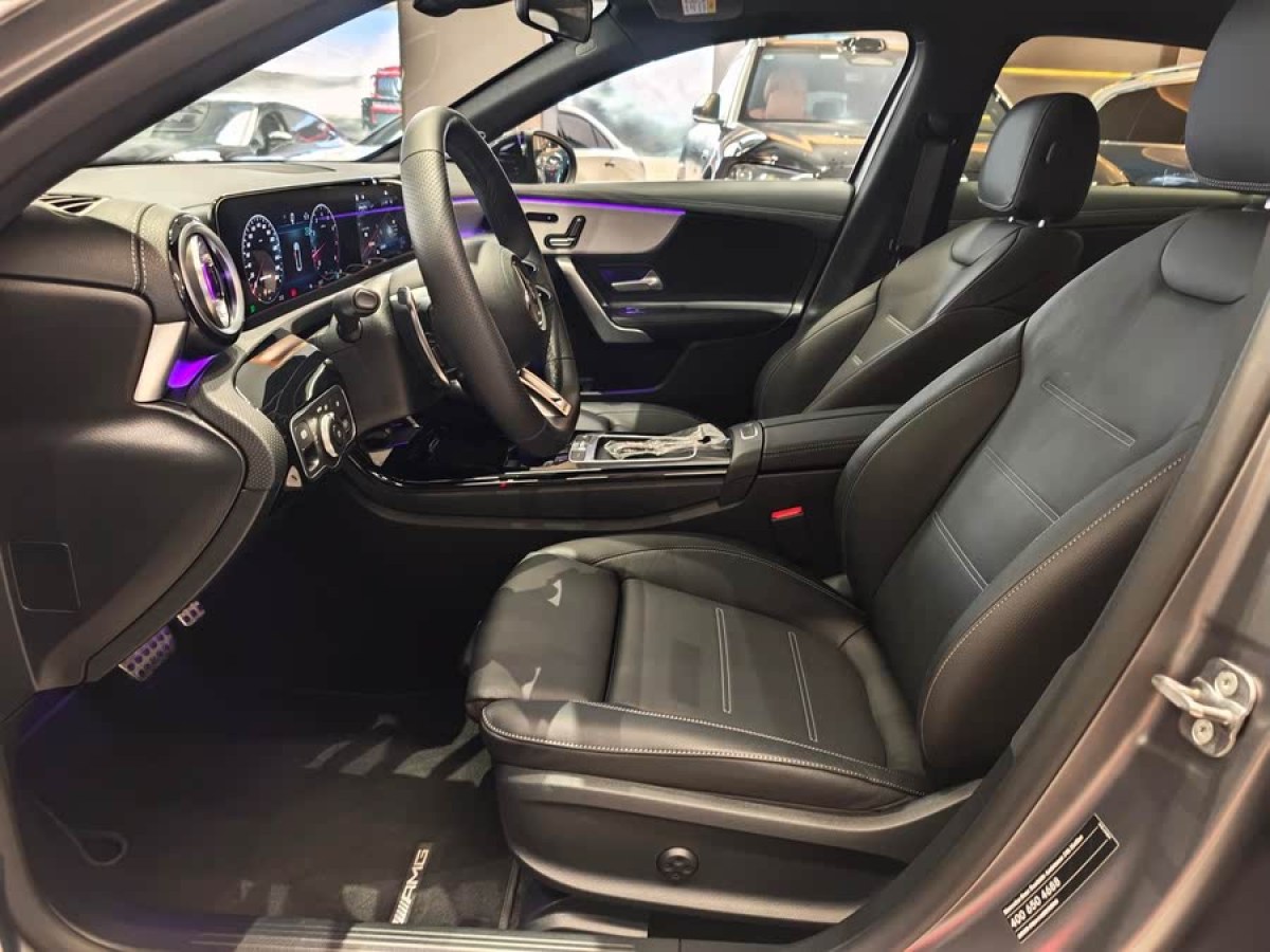 奔馳 奔馳A級(jí)AMG  2024款 改款 AMG A 35 4MATIC圖片