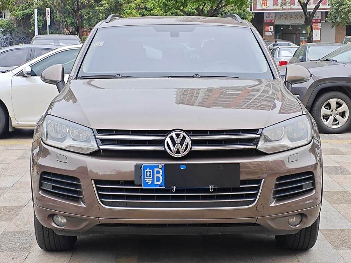 大眾 途銳  2011款 3.0TDI 柴油標(biāo)配型圖片