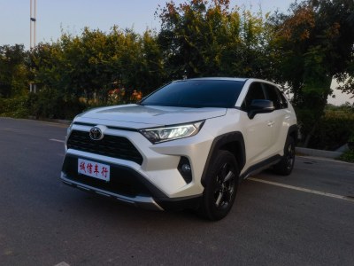 2022年7月 丰田 RAV4荣放 2.0L CVT四驱风尚版图片