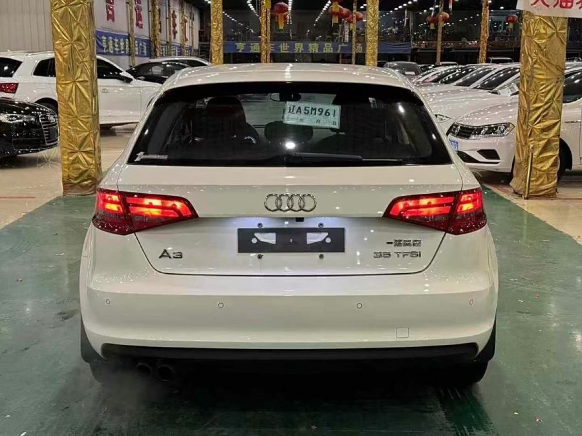 奧迪 奧迪A3  2014款 Sportback 35 TFSI 自動進(jìn)取型圖片