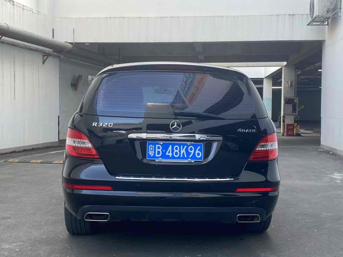 奔馳 奔馳R級  2015款 R 320 4MATIC 豪華型圖片