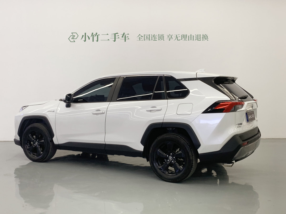 豐田 RAV4榮放  2022款 雙擎 2.5L CVT四驅(qū)精英Plus版圖片