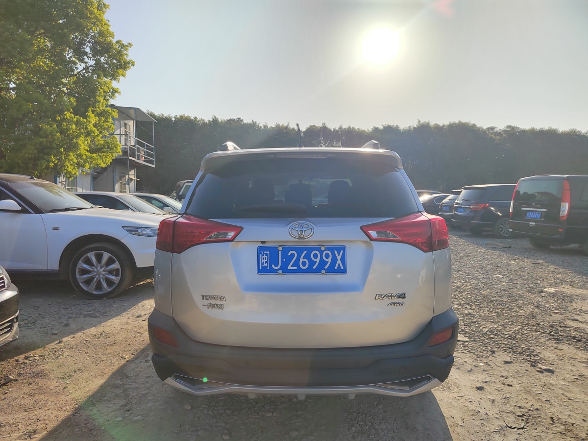 2013年11月豐田 RAV4  2016款 榮放 2.5L精英版