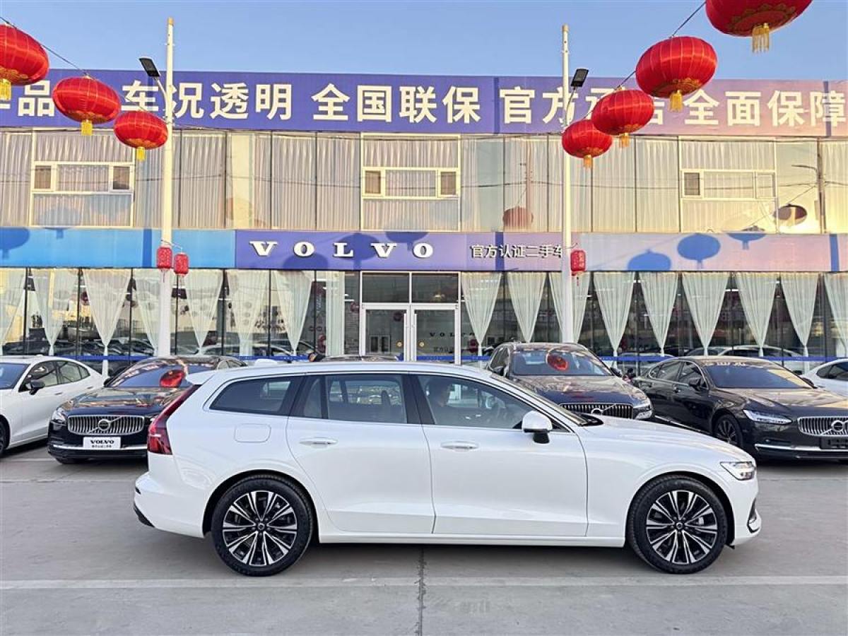 沃爾沃 V60  2024款 B5 智遠(yuǎn)豪華版圖片