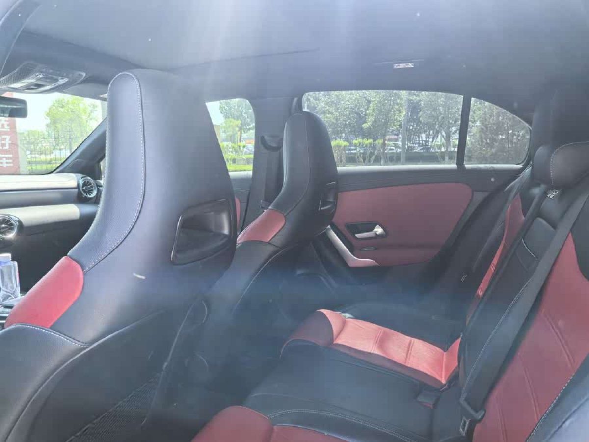 奔馳 奔馳A級(jí)AMG  2024款 改款 AMG A 35 4MATIC圖片