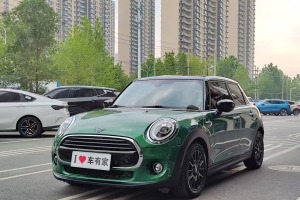 MINI MINI 1.5T COOPER 經(jīng)典派 五門版