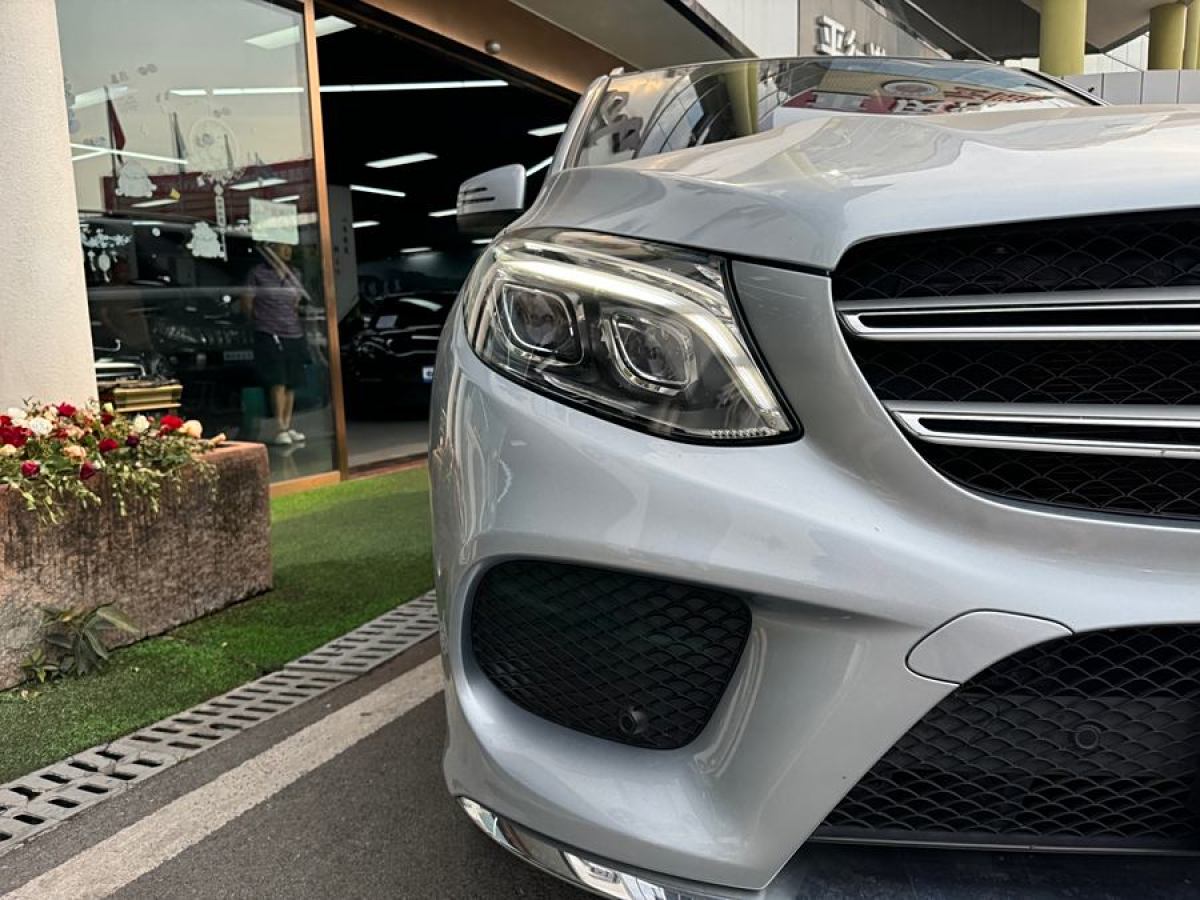 奔馳 奔馳GLE  2018款 GLE 400 4MATIC 臻藏版圖片