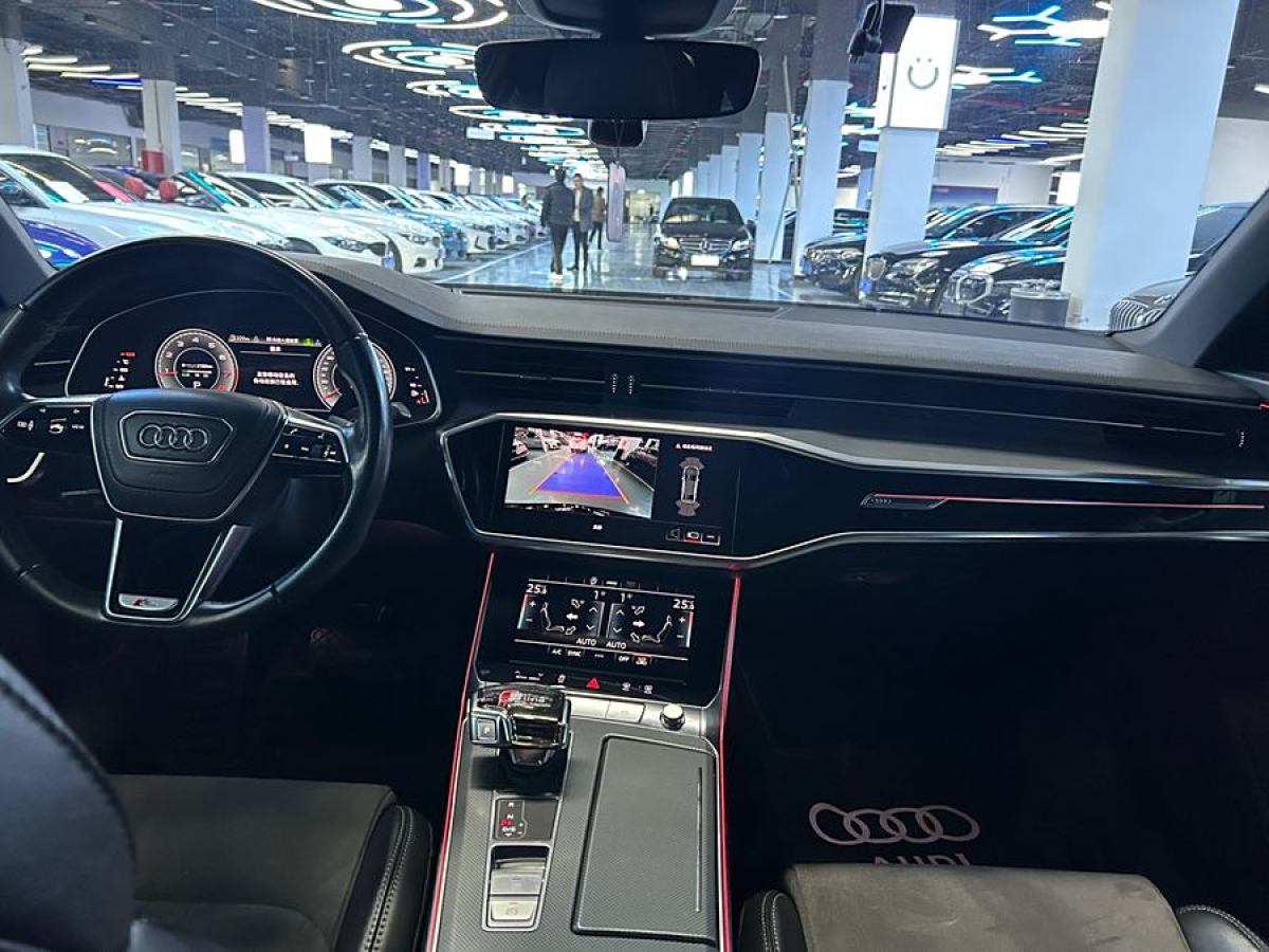 奧迪 奧迪A6L  2022款 45 TFSI 臻選致雅型圖片