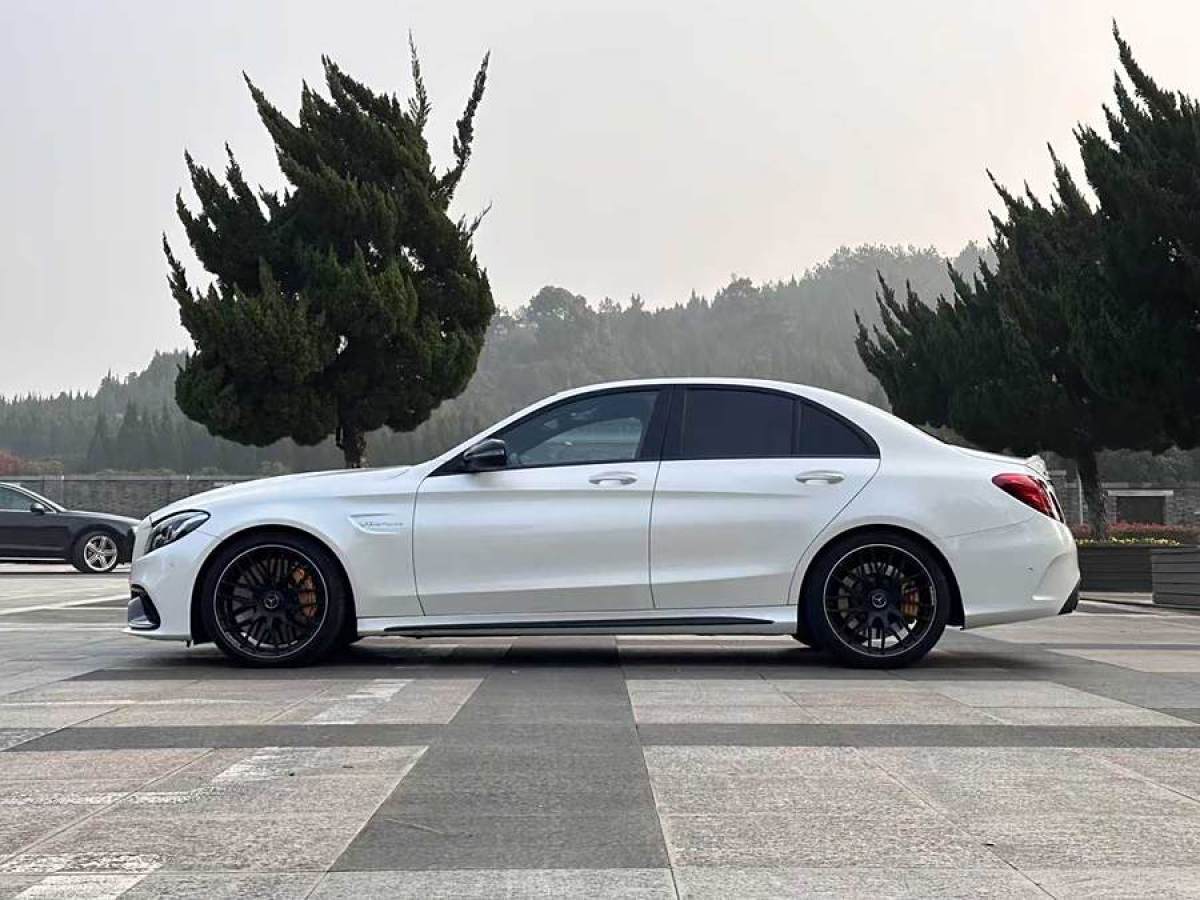 奔馳 奔馳C級(jí)AMG  2015款 AMG C 63 S圖片