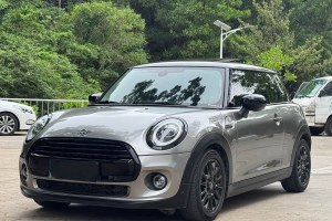 MINI MINI 1.5T COOPER 經(jīng)典派 三門絕色版
