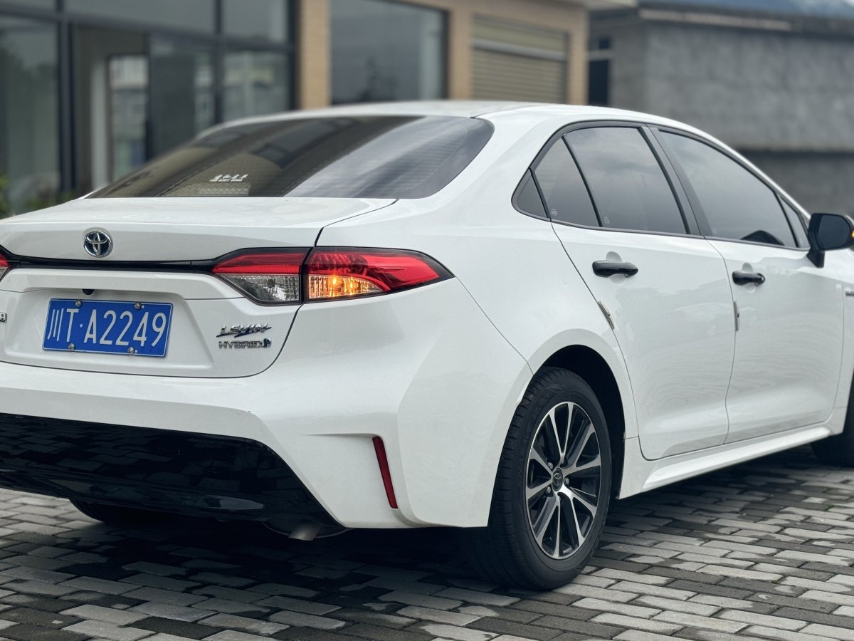 豐田 雷凌  2023款 智能電混雙擎 1.8L 豪華版圖片