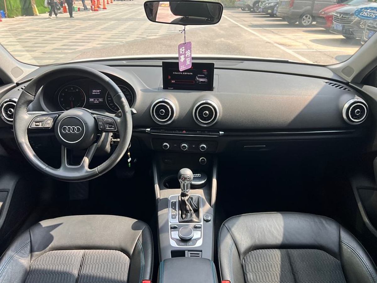 2019年4月奧迪 奧迪A3  2019款 Sportback 35 TFSI 運(yùn)動(dòng)型 國(guó)V